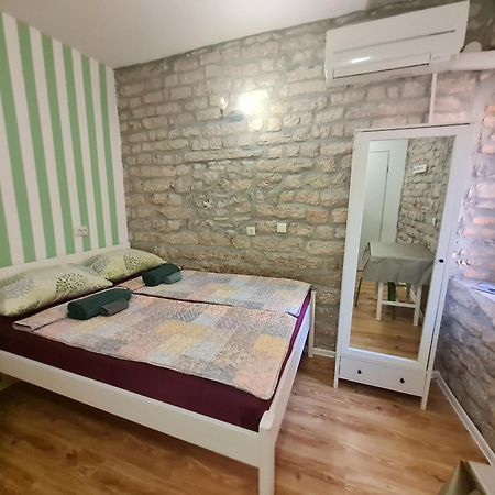 Rooms & Studio Apartments Šibenik Pokoj fotografie