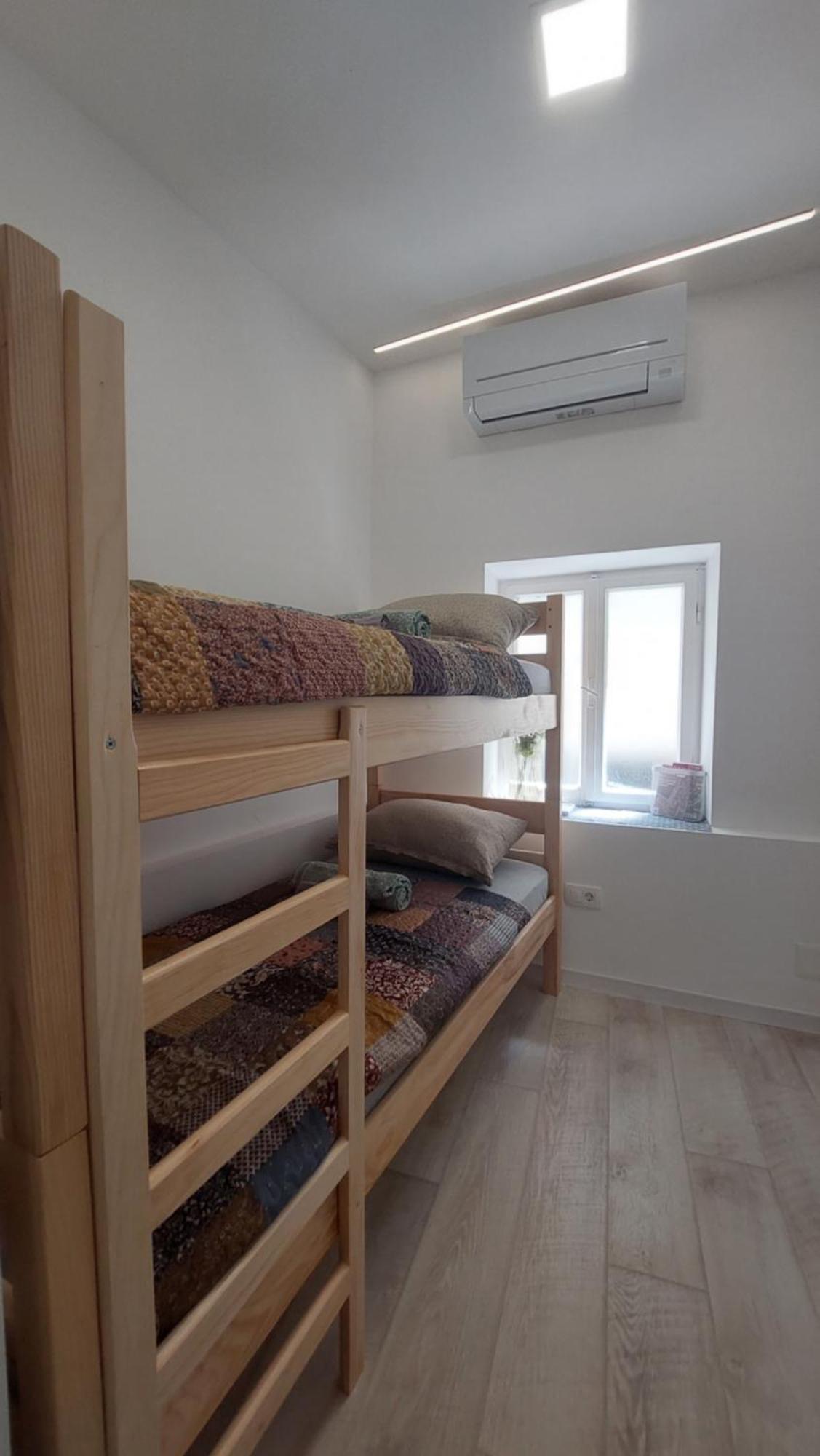 Rooms & Studio Apartments Šibenik Pokoj fotografie