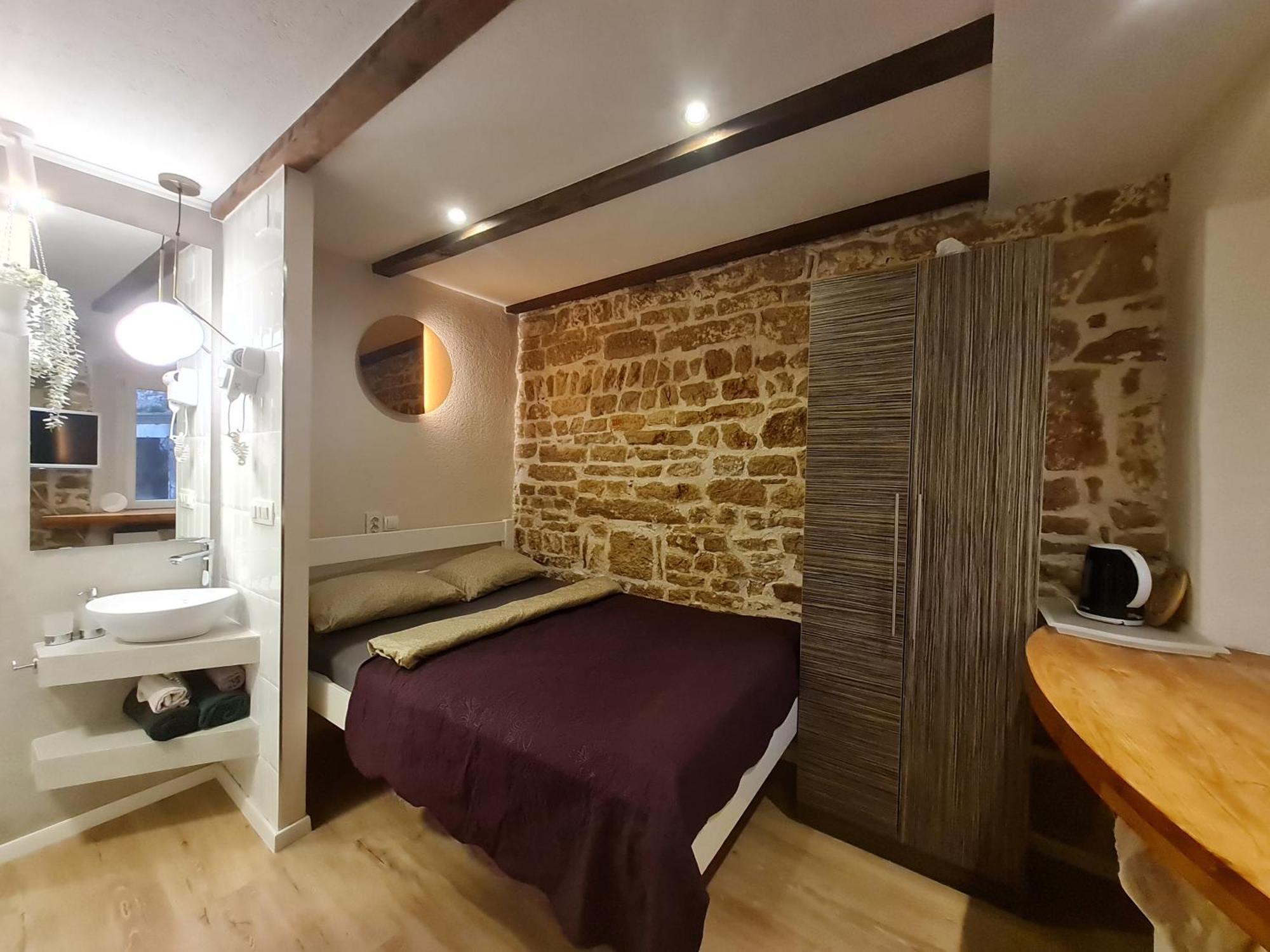 Rooms & Studio Apartments Šibenik Pokoj fotografie